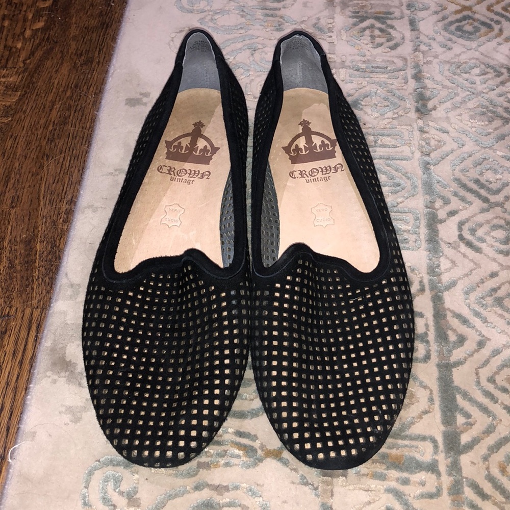 women’s flats